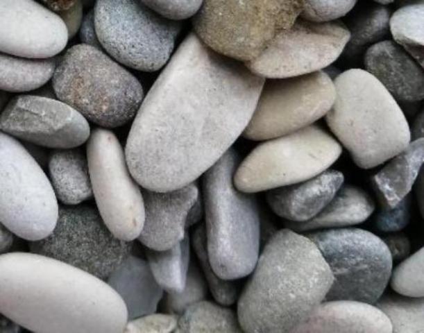 Где заказать гальку и каменную крошку с доставкой?  во Владикавказе
